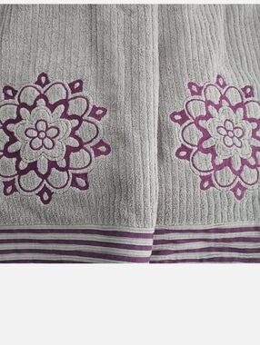 New Kassa Fina Set Of Floral Mandala Bath Towels